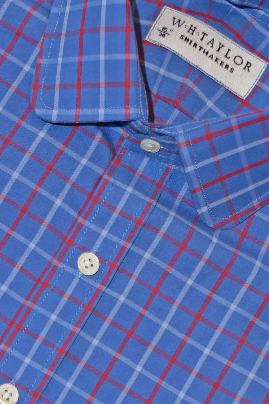 Maßgeschneidertes Herrenhemd aus kariertem Twill in Blau, Pflaume und Anthrazit
